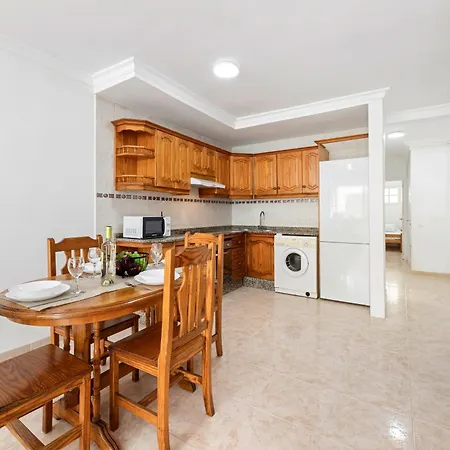 Home2book Prime Location Apartment, Playa Grande 卡门港